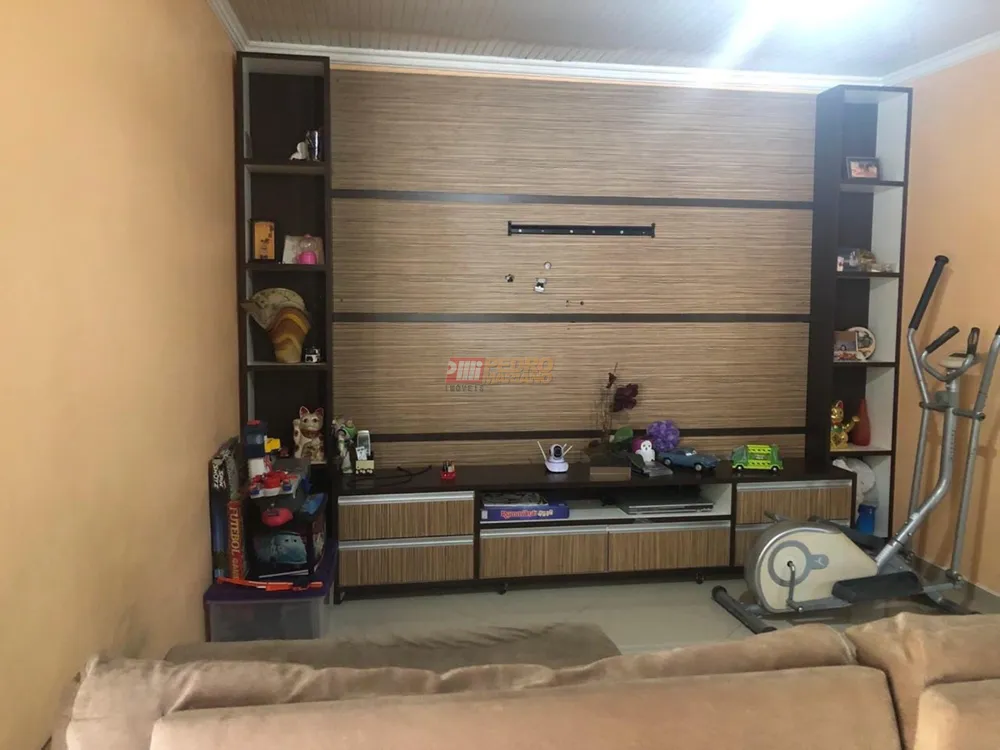Casa, 3 quartos, 207 m² - Foto 2