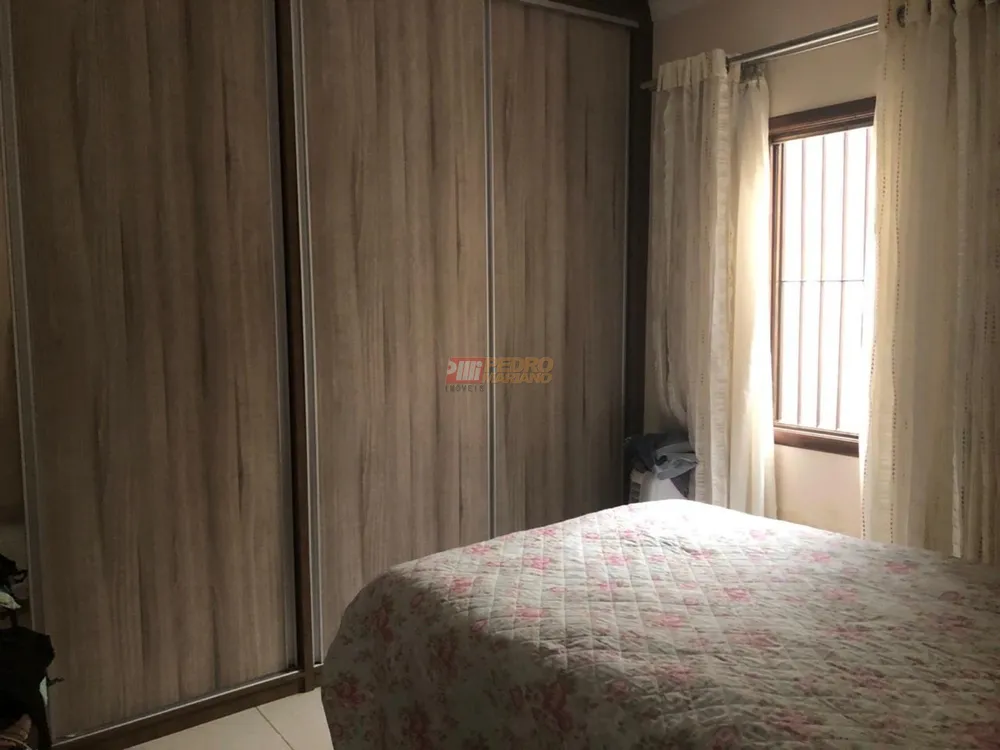 Casa, 3 quartos, 207 m² - Foto 3