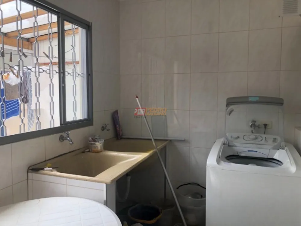 Casa, 3 quartos, 207 m² - Foto 2