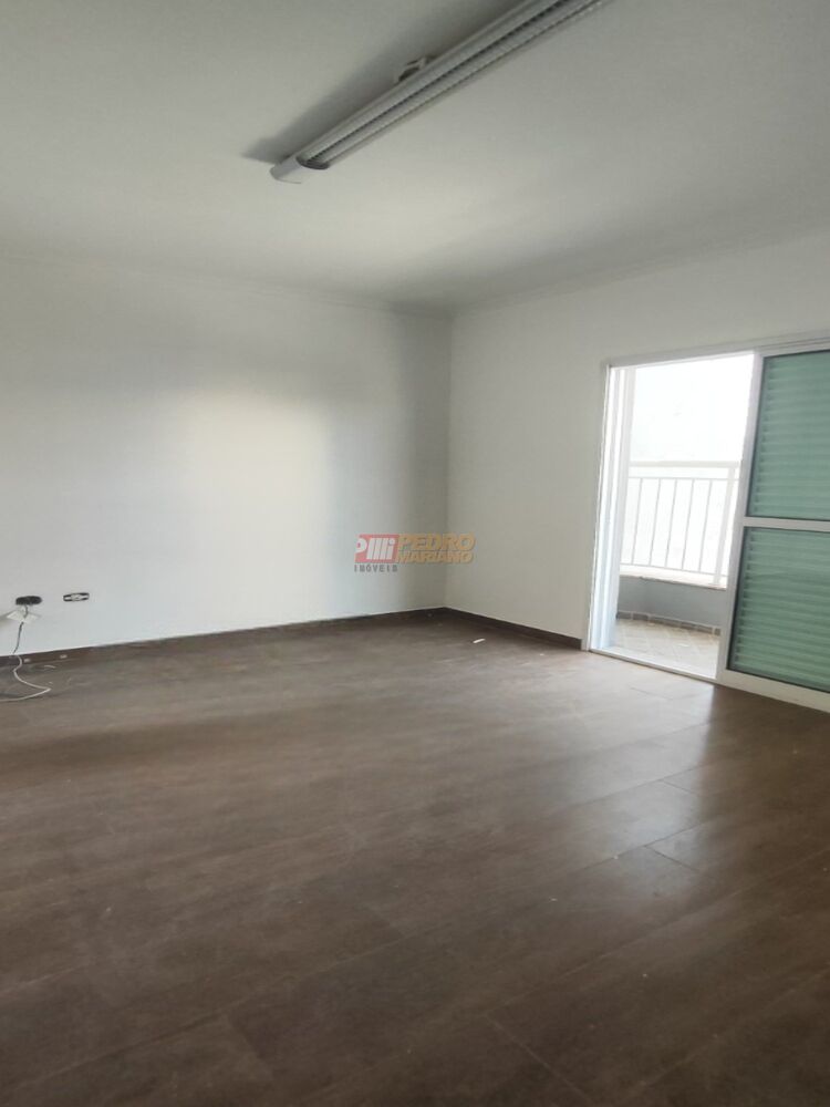 Sobrado, 3 quartos, 220 m² - Foto 2