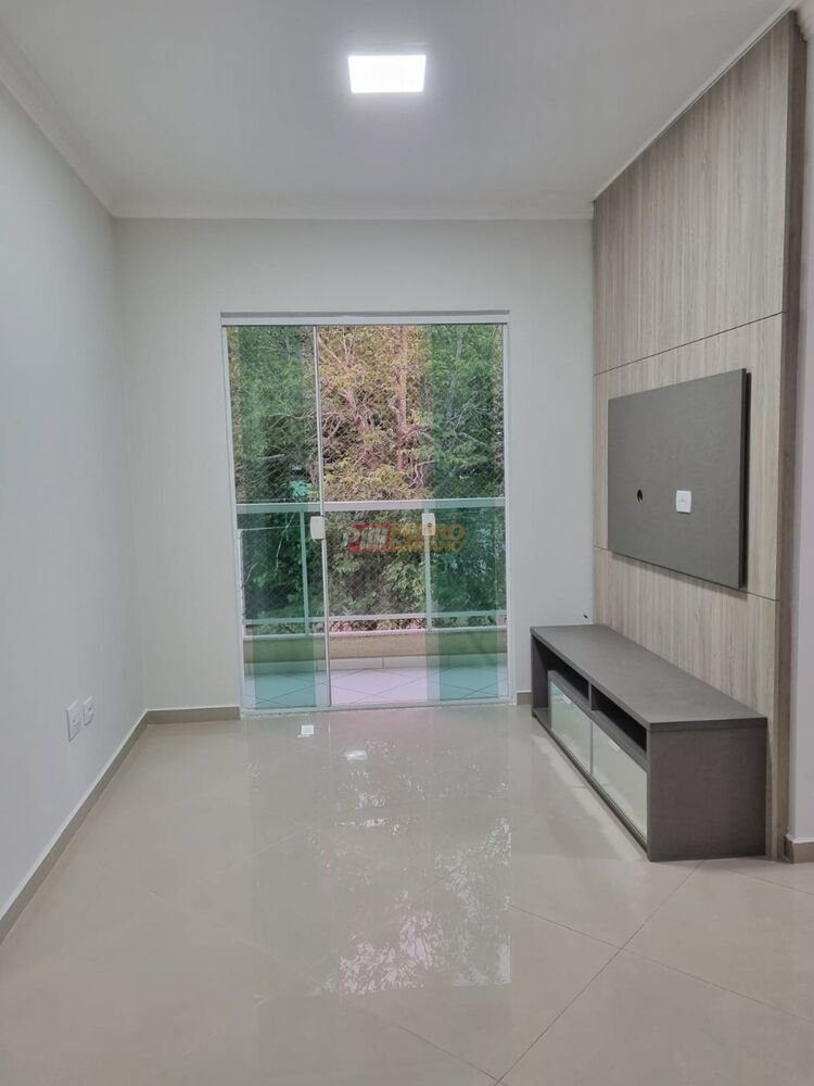 Apartamento à venda com 2 quartos, 62m² - Foto 1