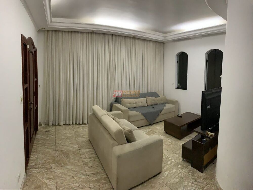 Sobrado à venda com 4 quartos, 300m² - Foto 1
