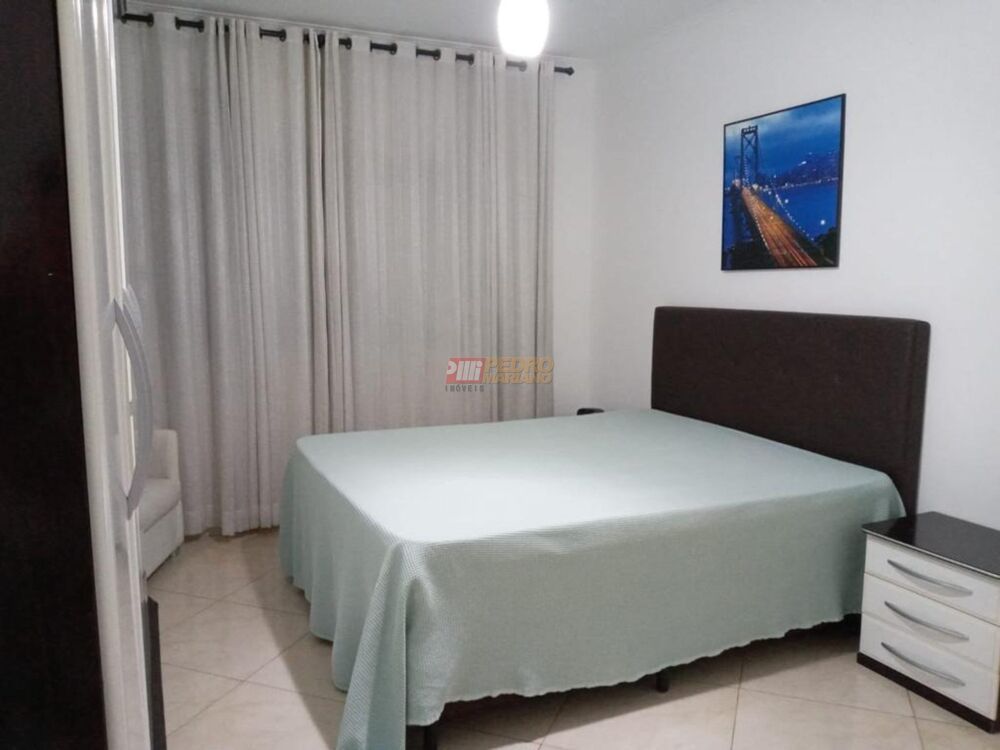 Casa, 3 quartos, 182 m² - Foto 1