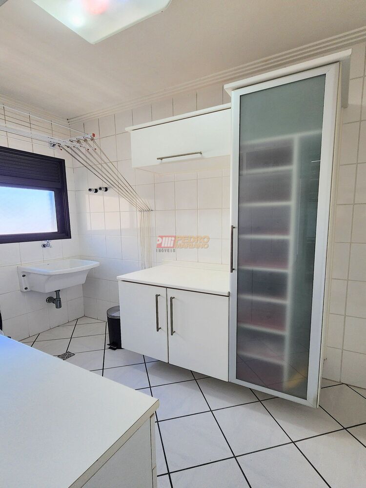 Apartamento à venda com 3 quartos, 130m² - Foto 15