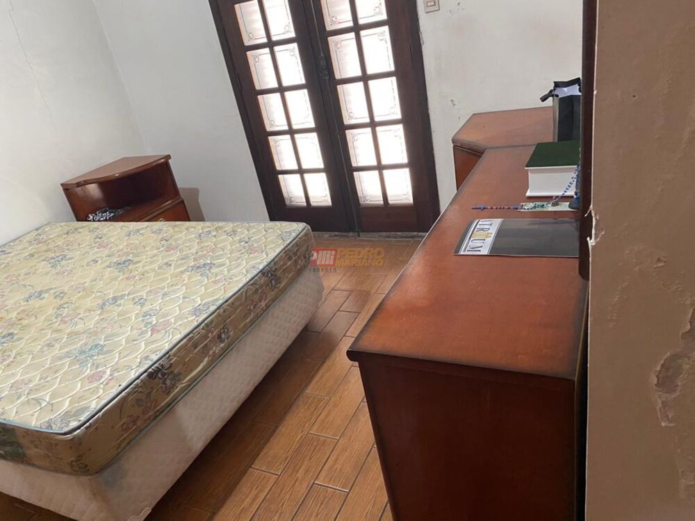 Sobrado à venda com 3 quartos, 158m² - Foto 1