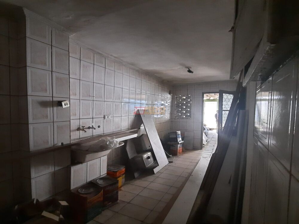 Casa à venda com 2 quartos, 65m² - Foto 6
