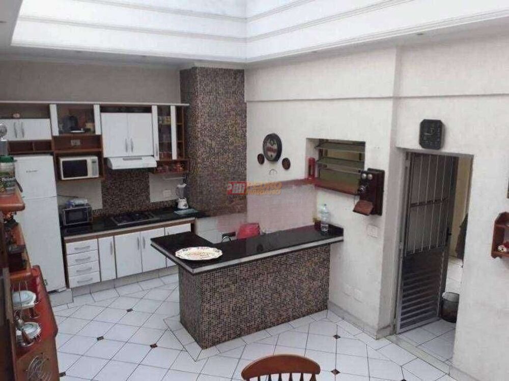 Sobrado para alugar com 4 quartos, 250m² - Foto 7