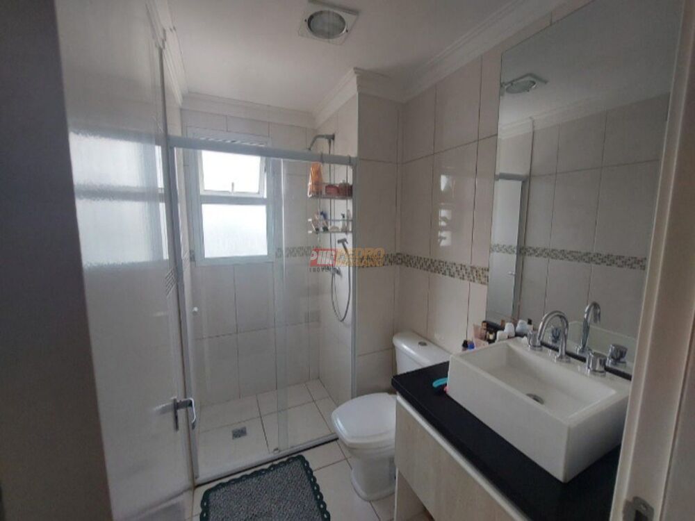 Apartamento à venda com 3 quartos, 107m² - Foto 9