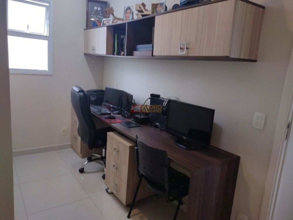 Apartamento à venda com 3 quartos, 107m² - Foto 10
