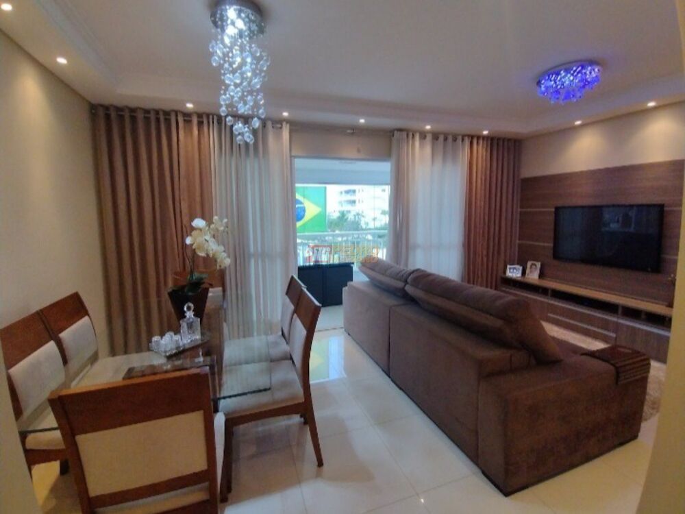 Apartamento à venda com 3 quartos, 107m² - Foto 1
