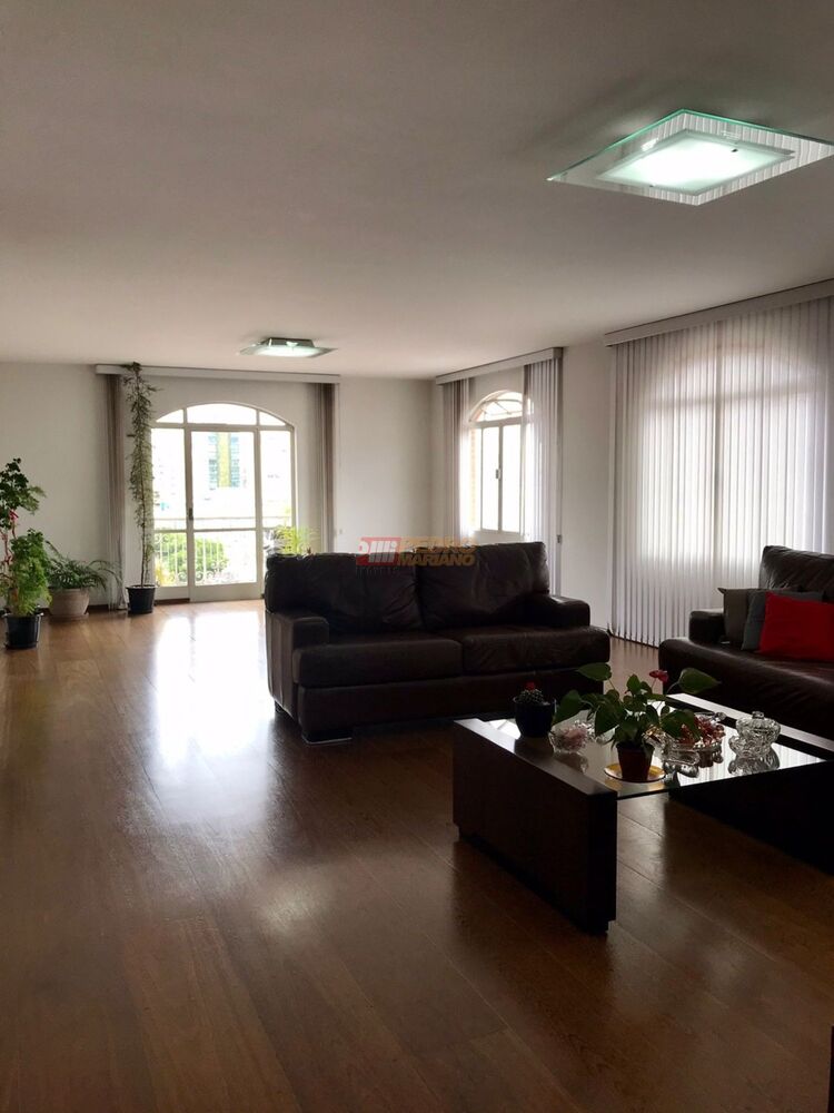 Apartamento, 4 quartos, 250 m² - Foto 1