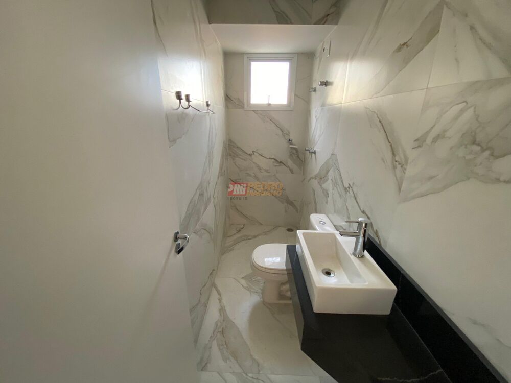 Sobrado à venda e aluguel com 3 quartos, 280m² - Foto 4