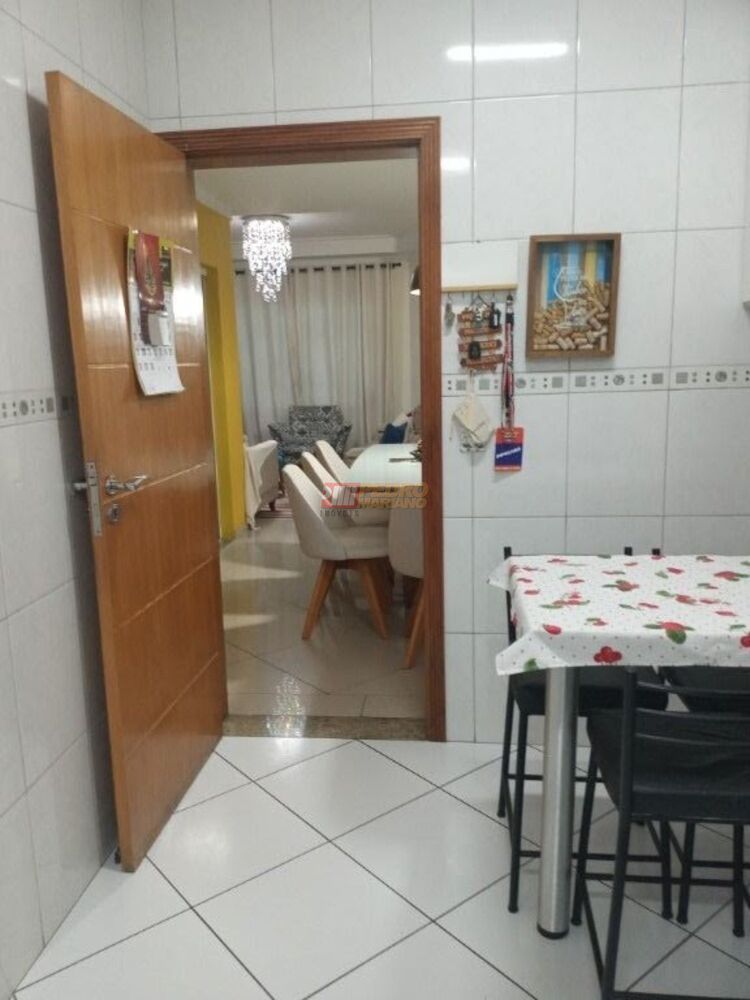 Sobrado, 3 quartos, 215 m² - Foto 3