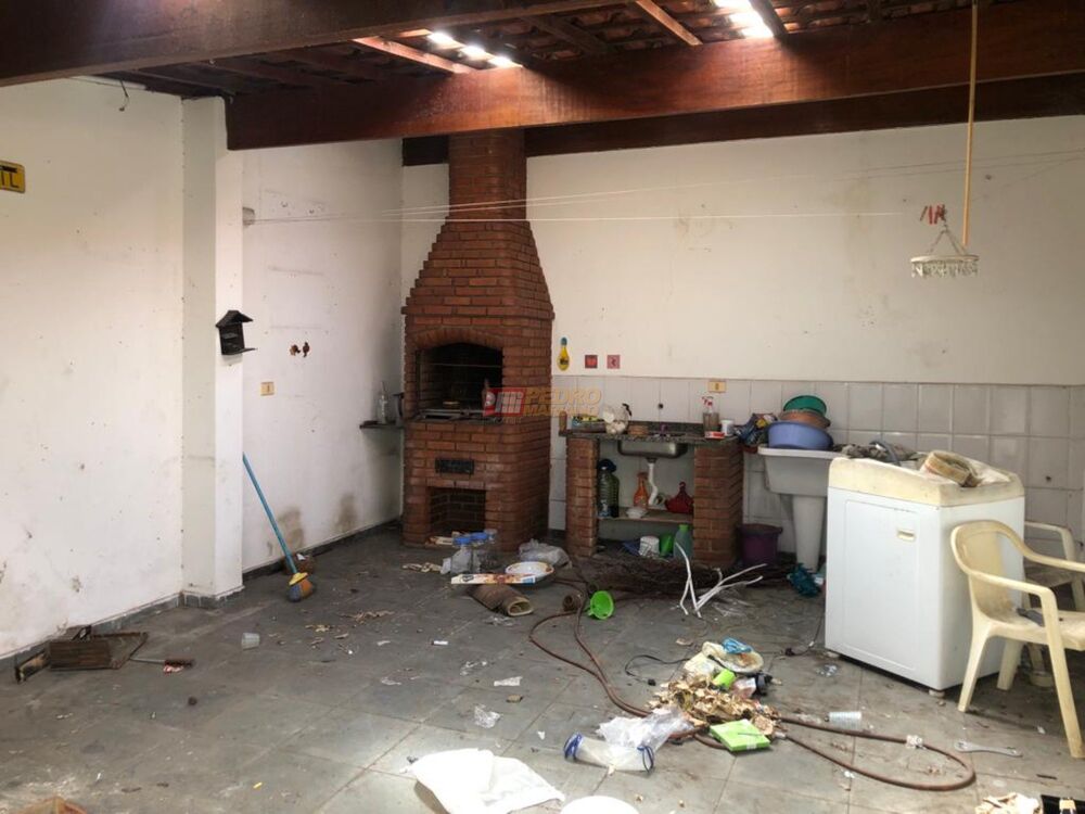 Casa, 2 quartos, 242 m² - Foto 8
