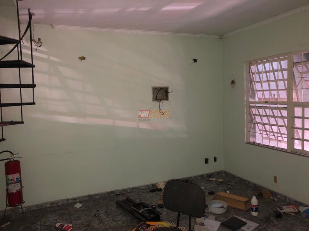 Casa, 2 quartos, 242 m² - Foto 2