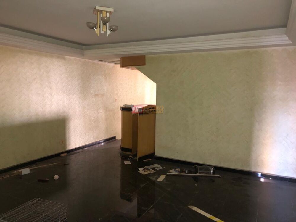 Casa, 2 quartos, 242 m² - Foto 1