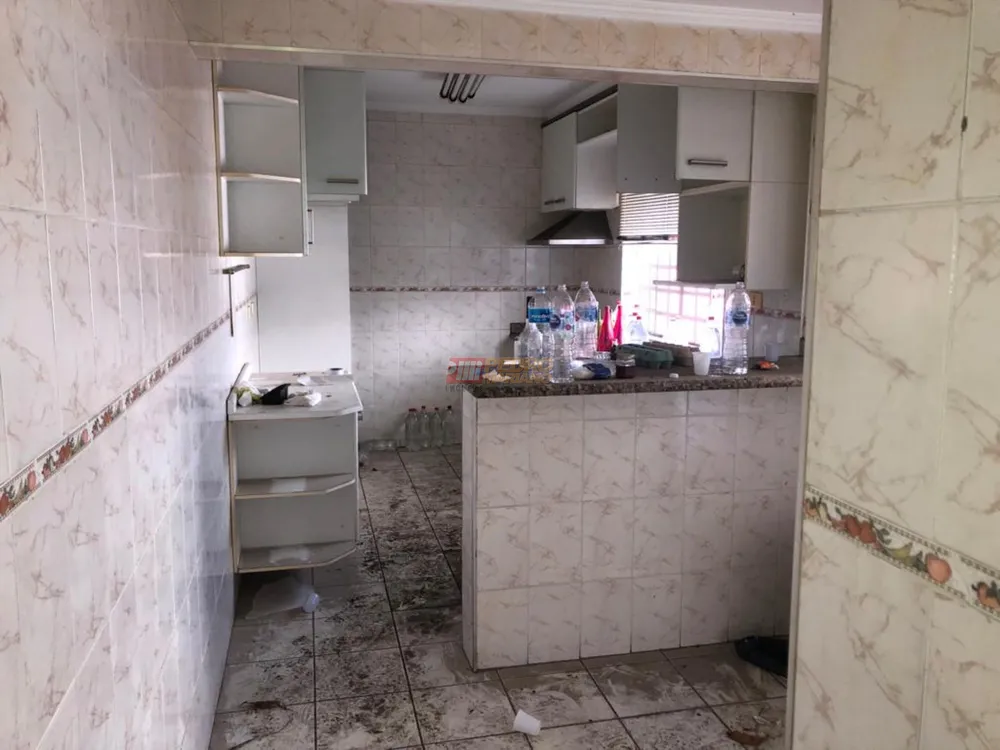 Casa, 2 quartos, 242 m² - Foto 3
