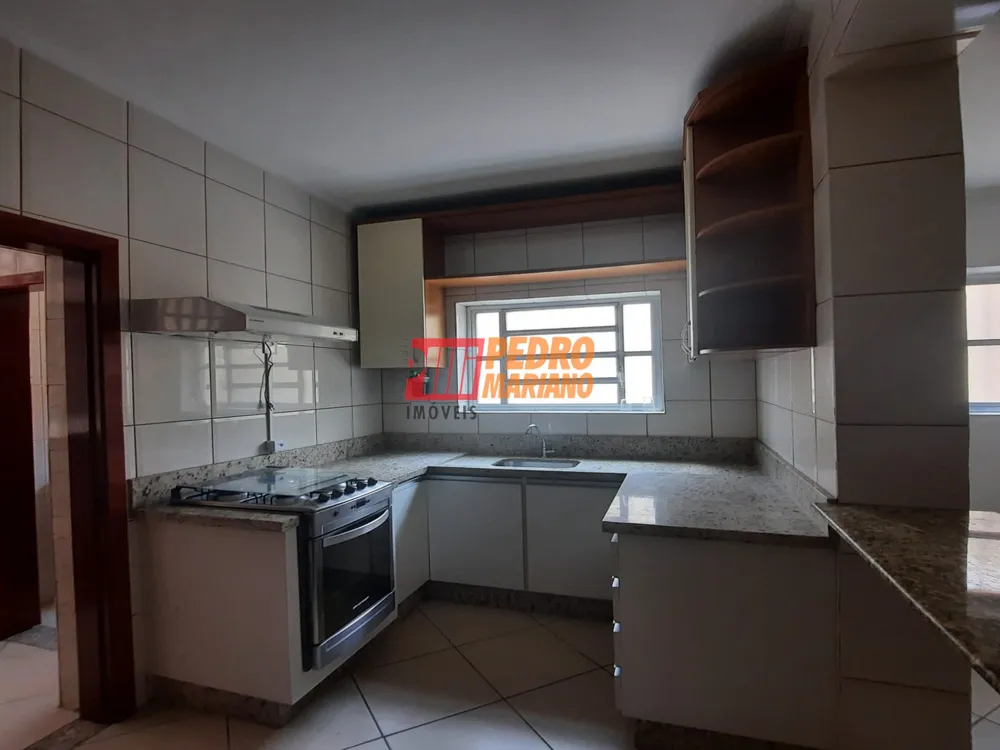 Sobrado, 3 quartos, 328 m² - Foto 9