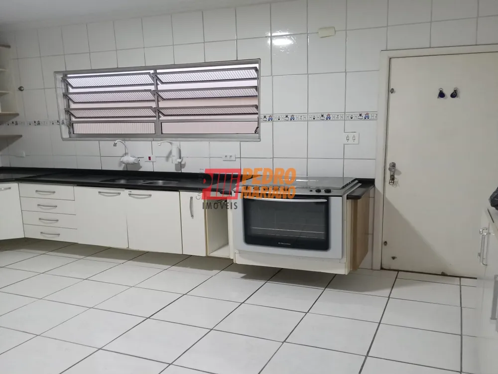 Casa, 3 quartos, 179 m² - Foto 1