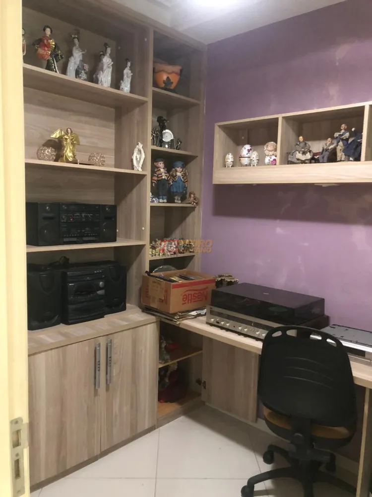 Casa, 3 quartos, 194 m² - Foto 3