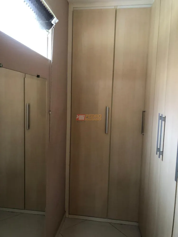 Casa, 3 quartos, 194 m² - Foto 4