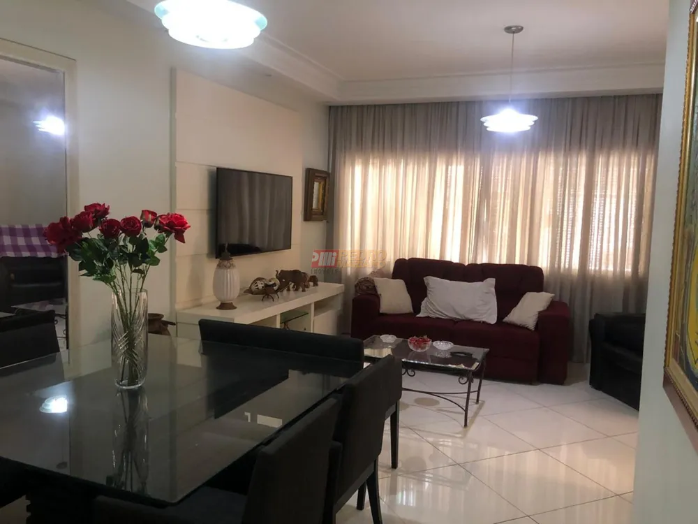 Casa, 3 quartos, 194 m² - Foto 1