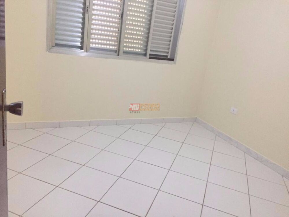 Casa, 5 quartos, 210 m² - Foto 4