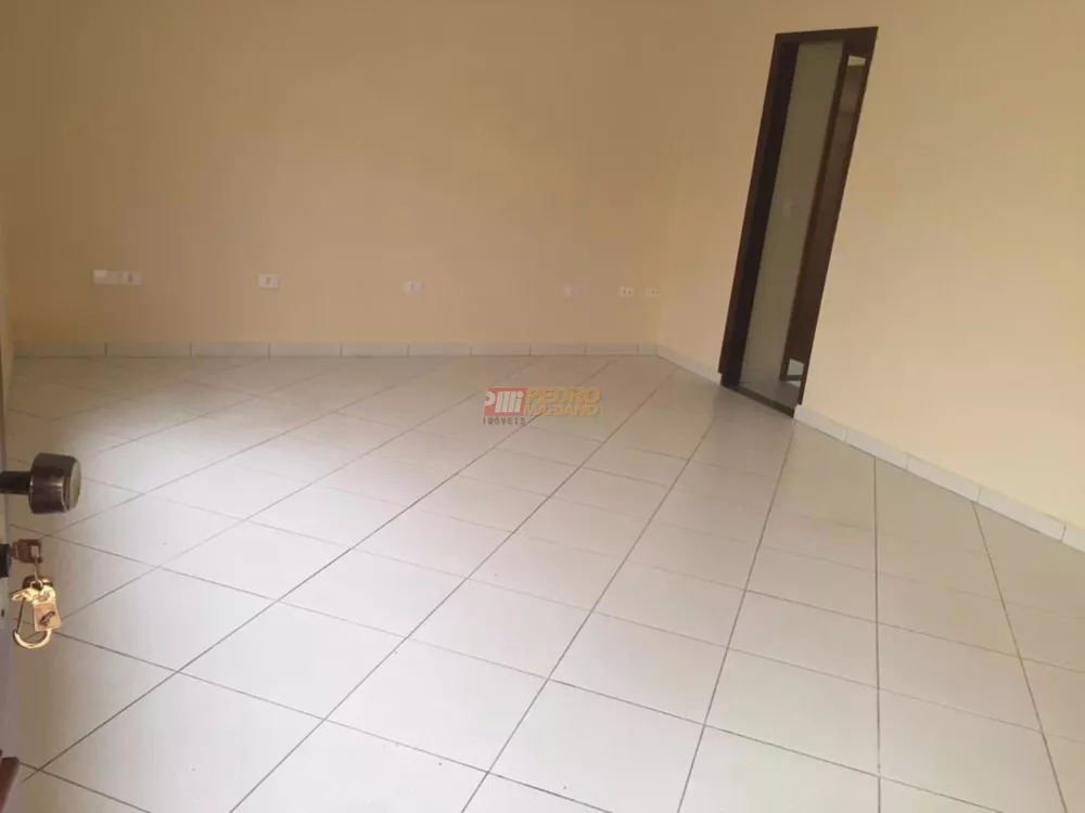 Casa, 5 quartos, 210 m² - Foto 3