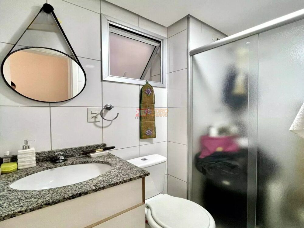 Apartamento à venda com 2 quartos, 61m² - Foto 5