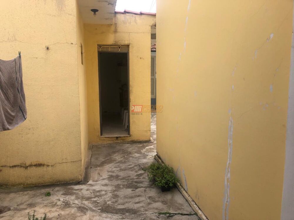 Casa, 2 quartos, 248 m² - Foto 8