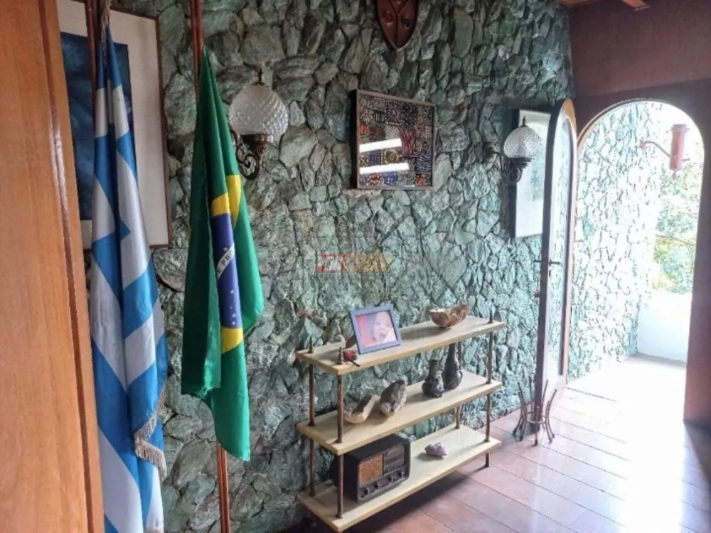 Sobrado, 7 quartos, 735 m² - Foto 1