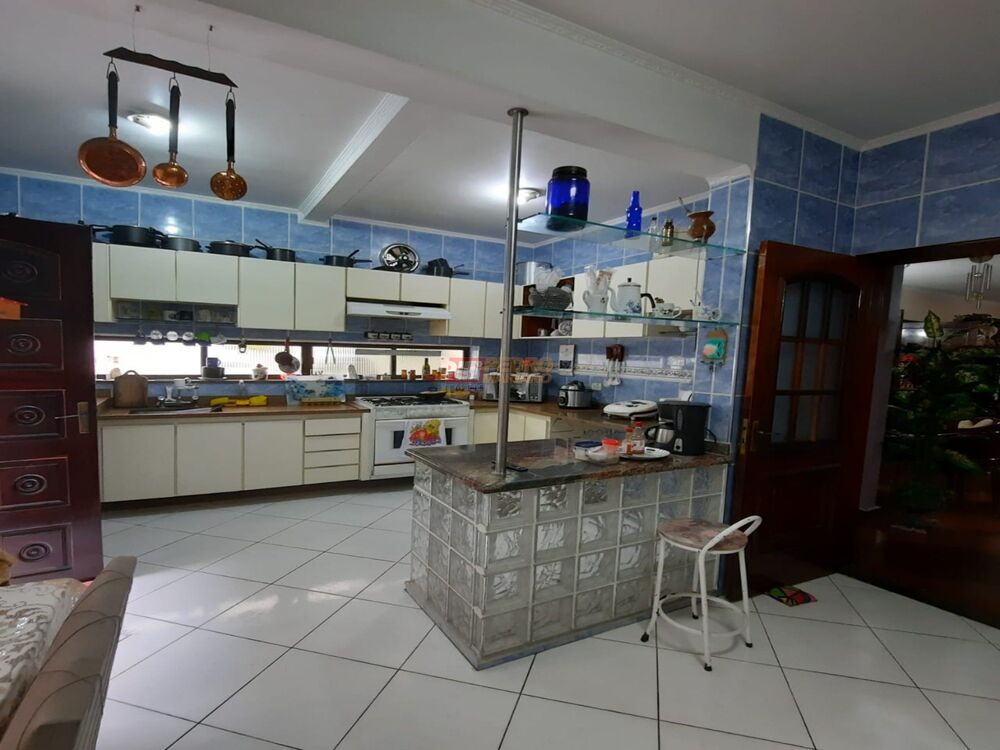 Sobrado à venda com 3 quartos, 249m² - Foto 17