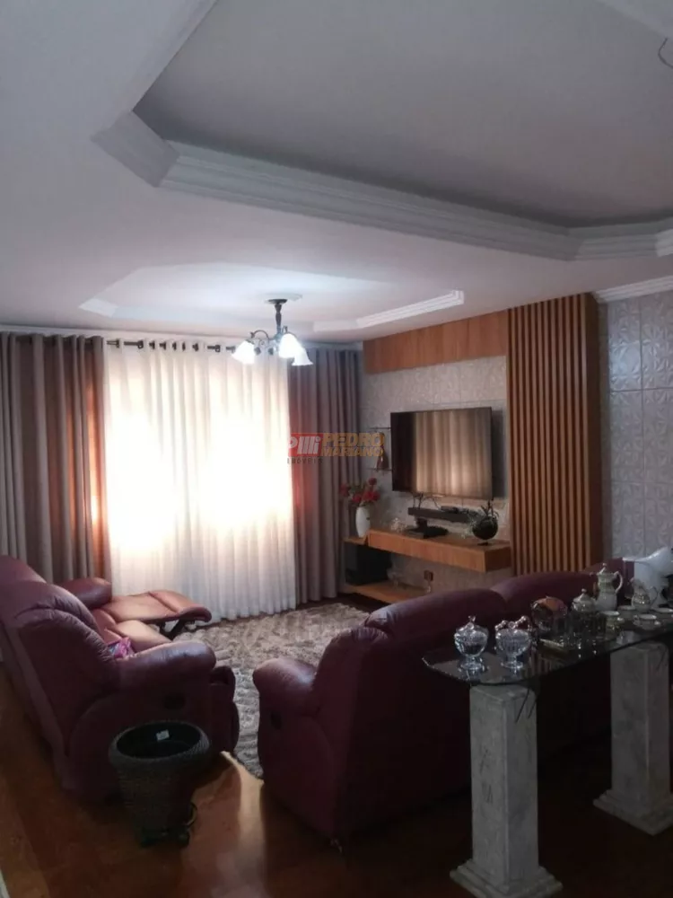 Sobrado à venda com 3 quartos, 120m² - Foto 1