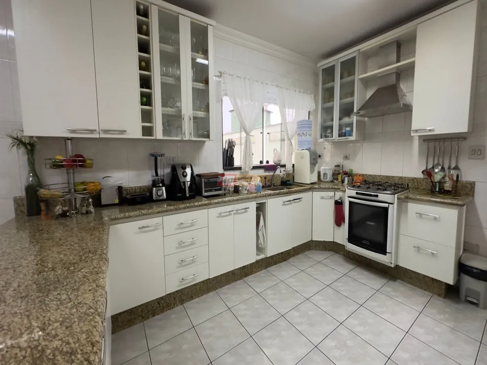 Casa, 5 quartos, 281 m² - Foto 17