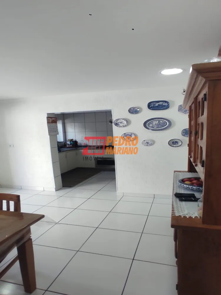 Casa, 3 quartos, 152 m² - Foto 2