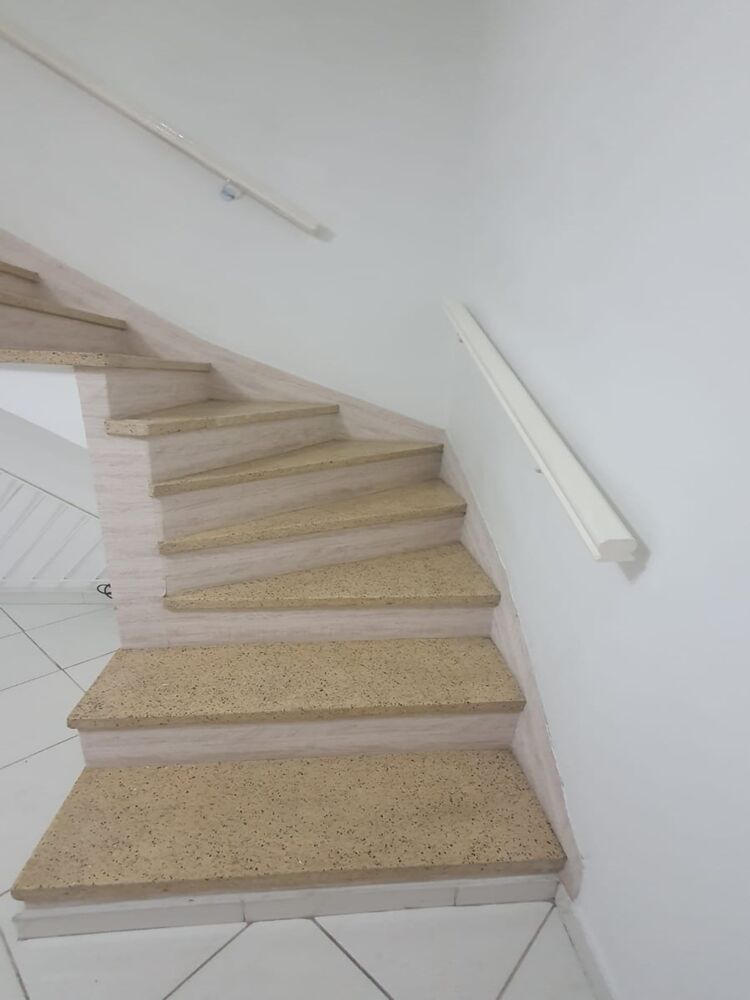 Sobrado à venda com 3 quartos, 143m² - Foto 2
