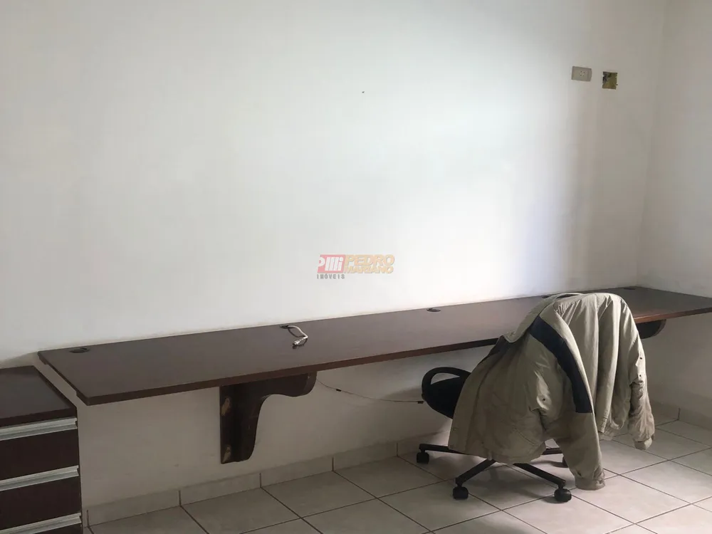 Casa, 3 quartos, 245 m² - Foto 8
