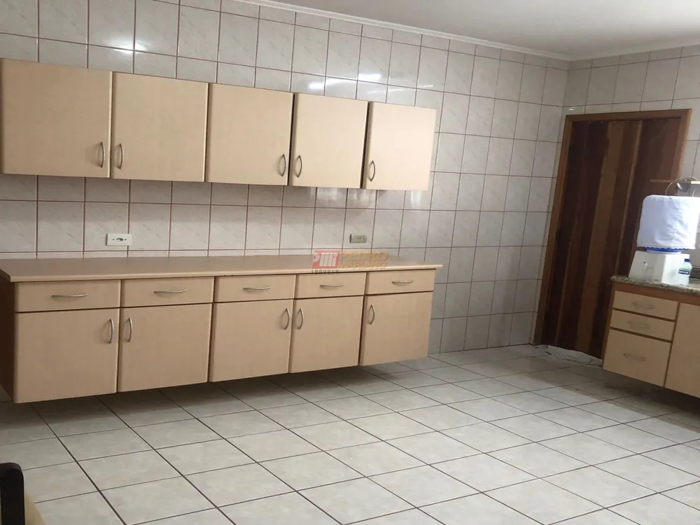 Casa, 3 quartos, 245 m² - Foto 14