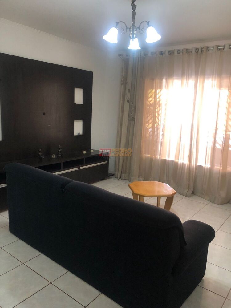 Casa, 3 quartos, 245 m² - Foto 3