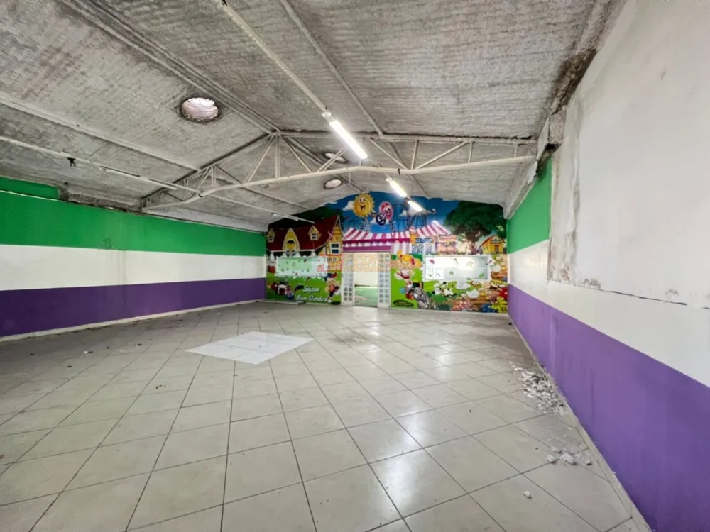 Sala-Conjunto, 672 m² - Foto 1