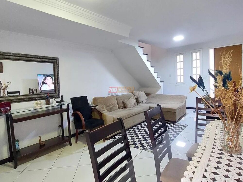 Sobrado, 4 quartos, 200 m² - Foto 2