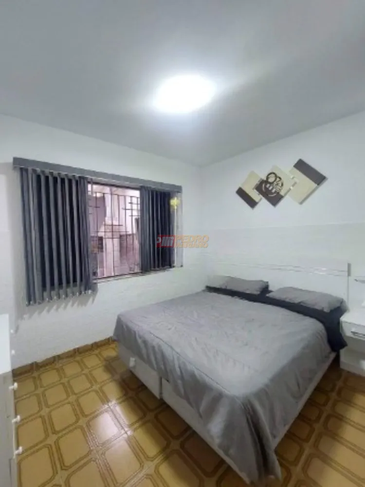 Casa, 5 quartos, 263 m² - Foto 2