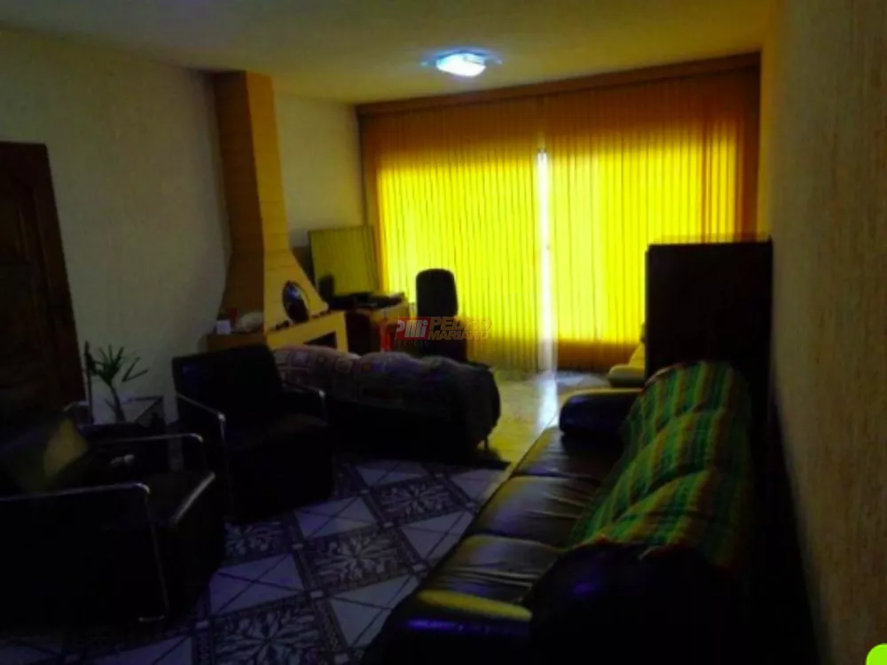 Sobrado, 3 quartos, 258 m² - Foto 2