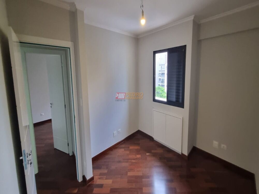 Apartamento à venda com 3 quartos, 160m² - Foto 5