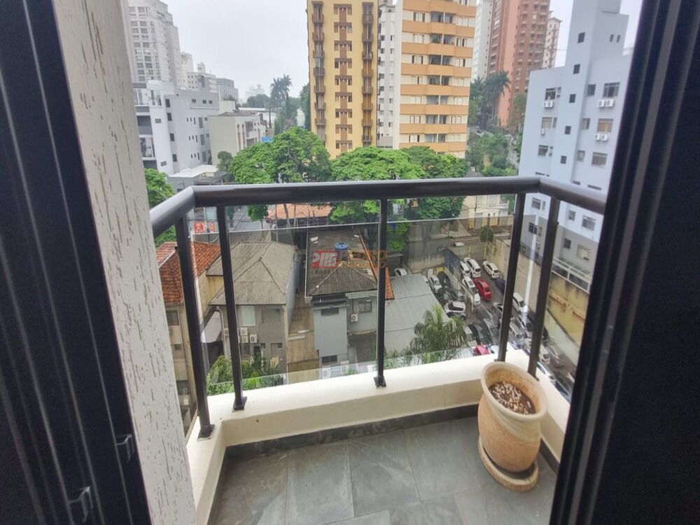 Apartamento à venda com 3 quartos, 160m² - Foto 8