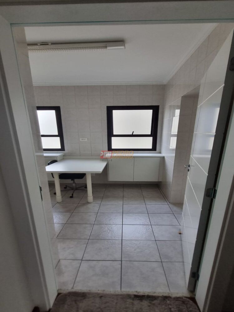 Apartamento à venda com 3 quartos, 160m² - Foto 15