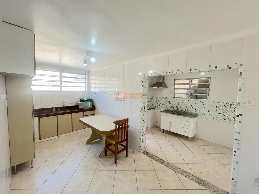 Casa, 2 quartos, 259 m² - Foto 4