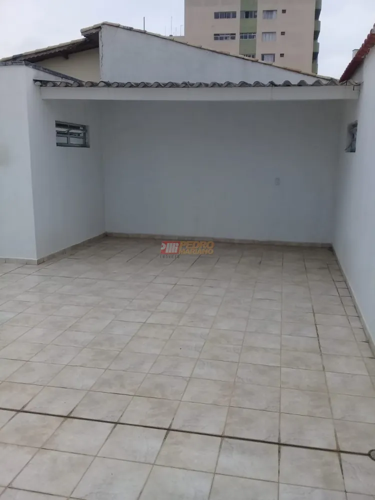 Casa, 5 quartos, 248 m² - Foto 3