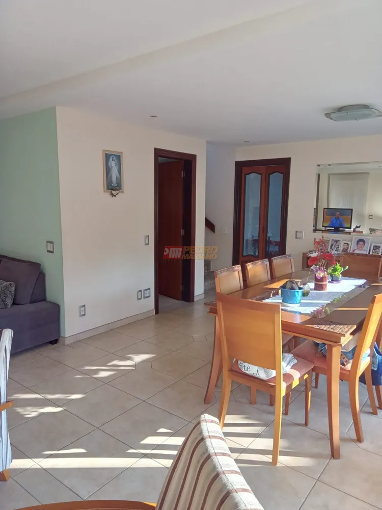 Sobrado, 3 quartos, 278 m² - Foto 1