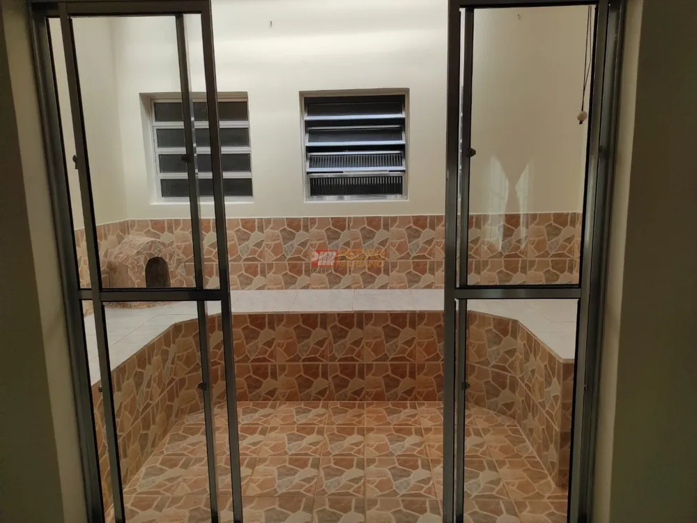 Casa, 3 quartos, 207 m² - Foto 1